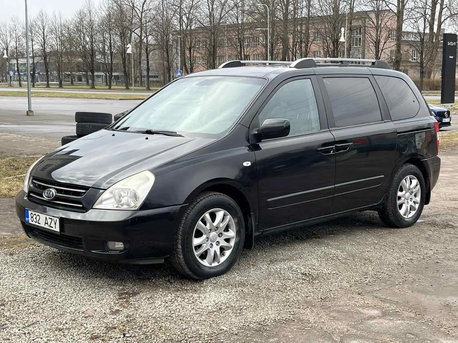 Kia Carnival