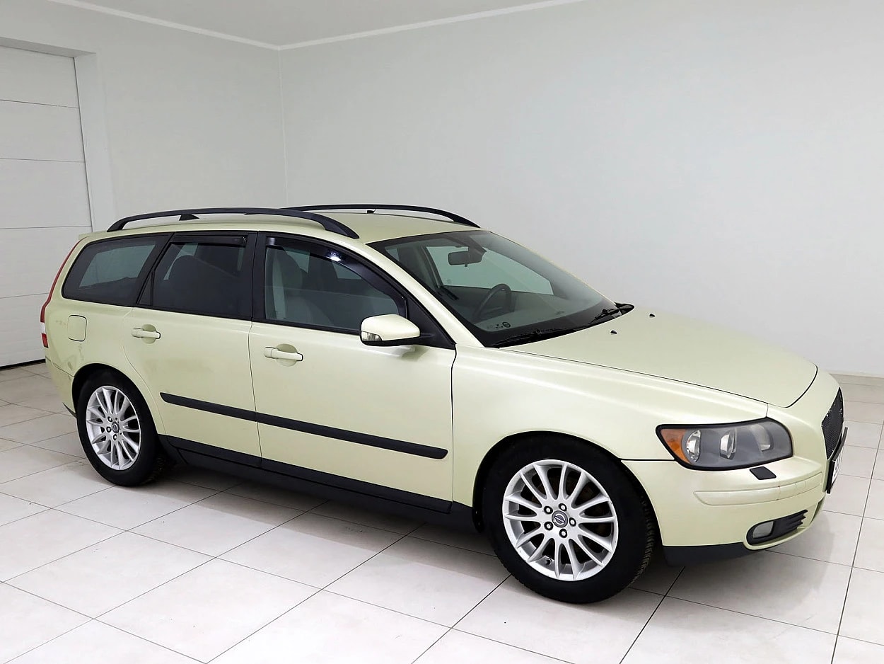 Volvo V50