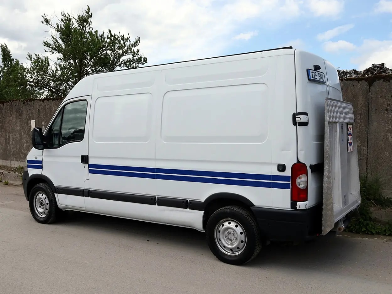 Nissan Interstar