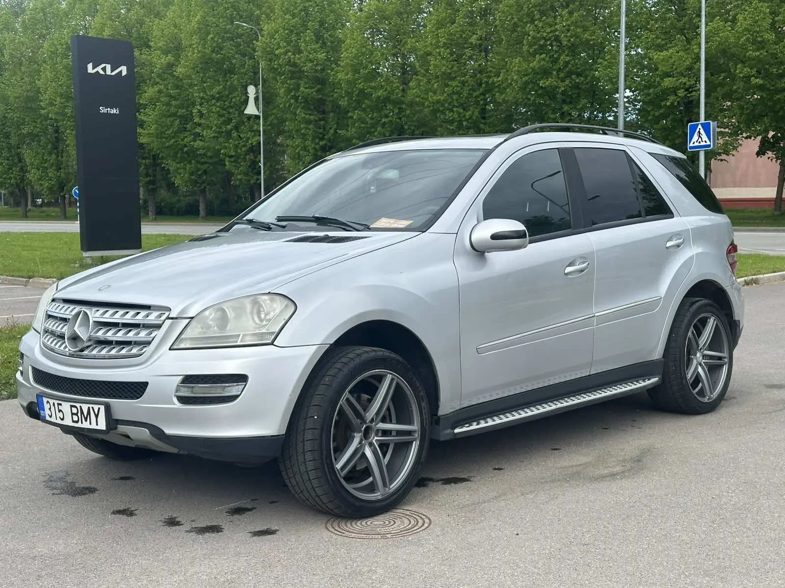 Mercedes-Benz ML 320