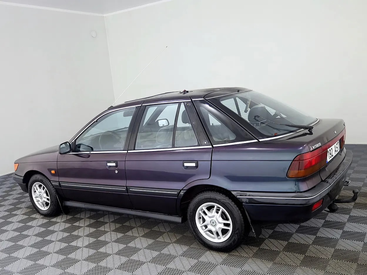 Mitsubishi Lancer