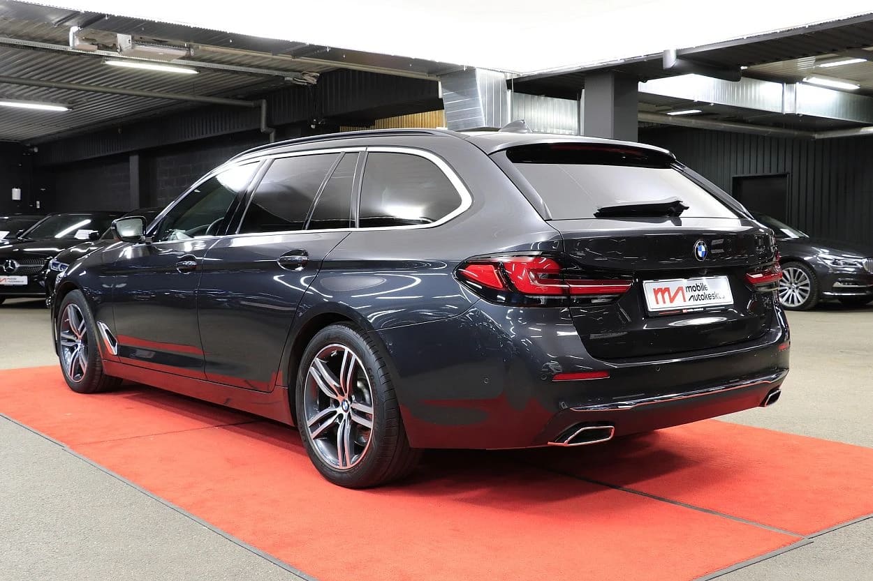 BMW 530