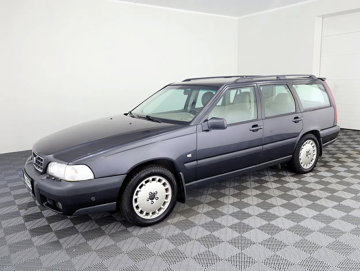 Volvo XC70