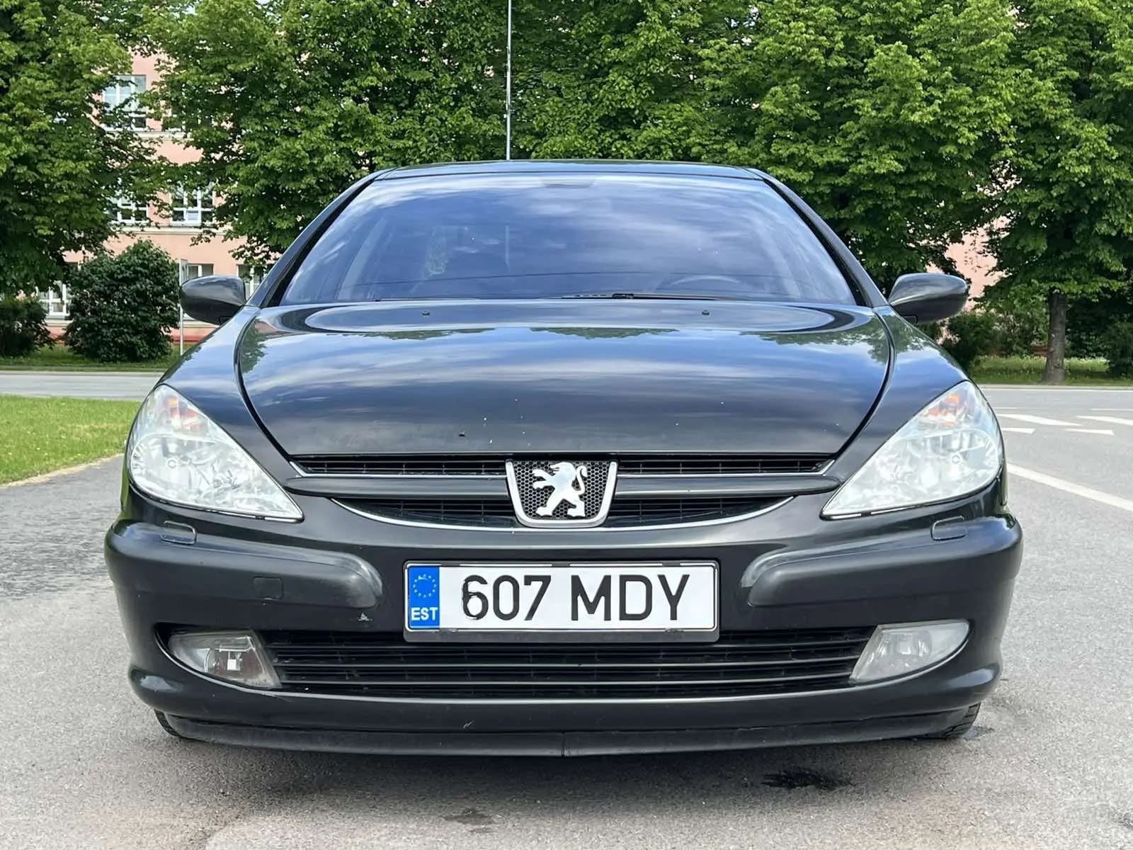 Peugeot 607