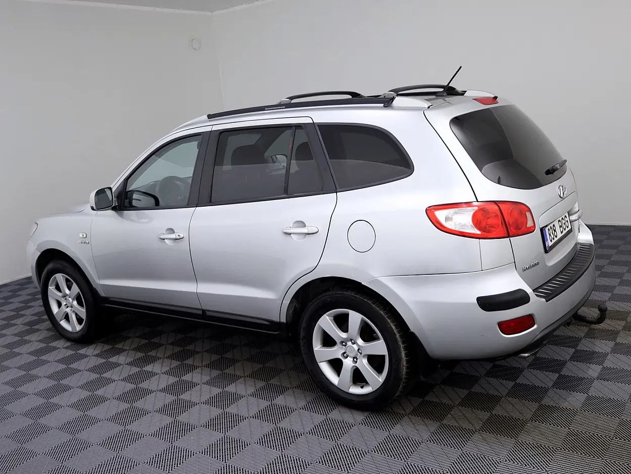 Hyundai SANTA FE