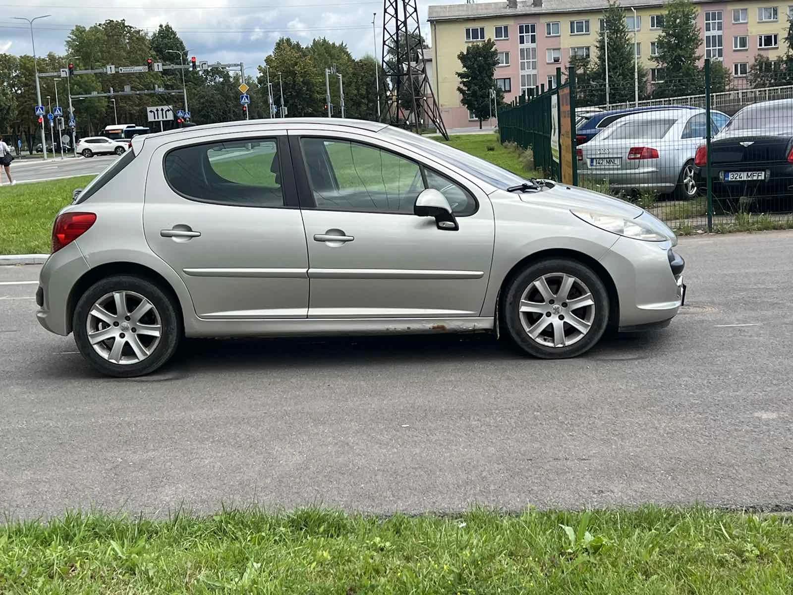 Peugeot 207