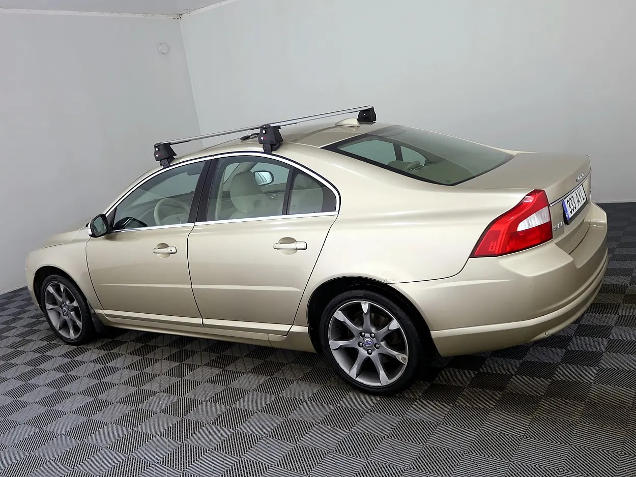 Volvo S80