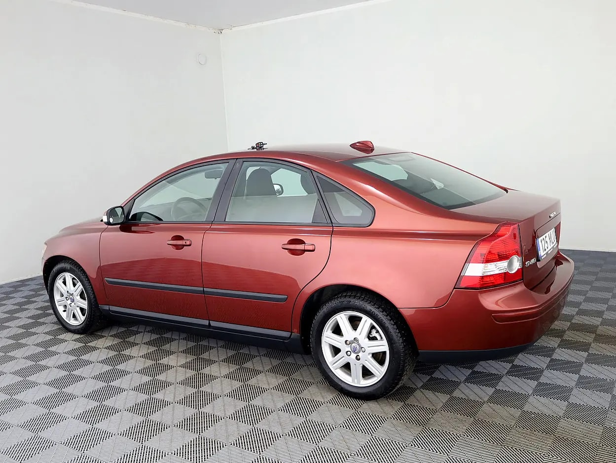 Volvo S40