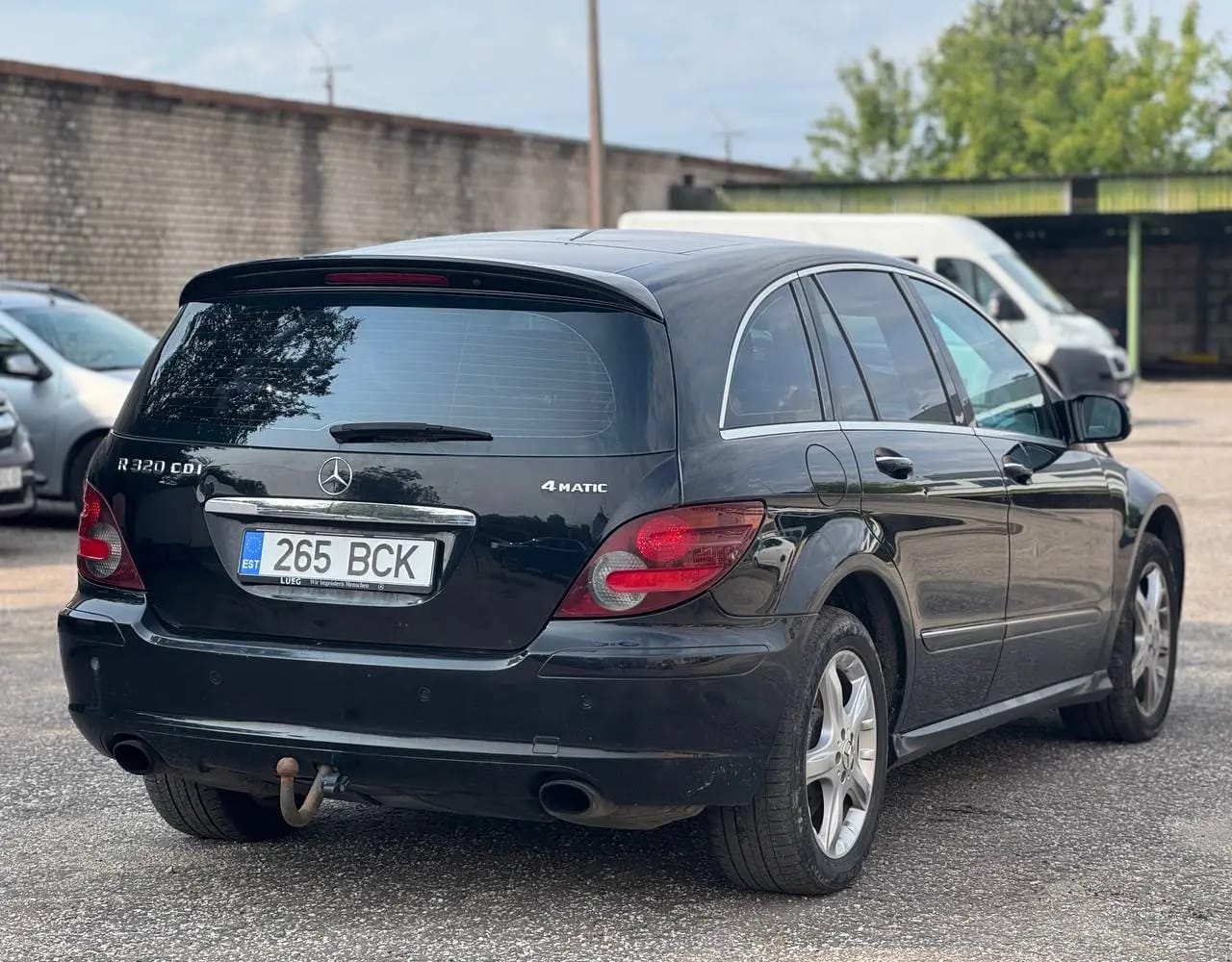 Mercedes-Benz R 320
