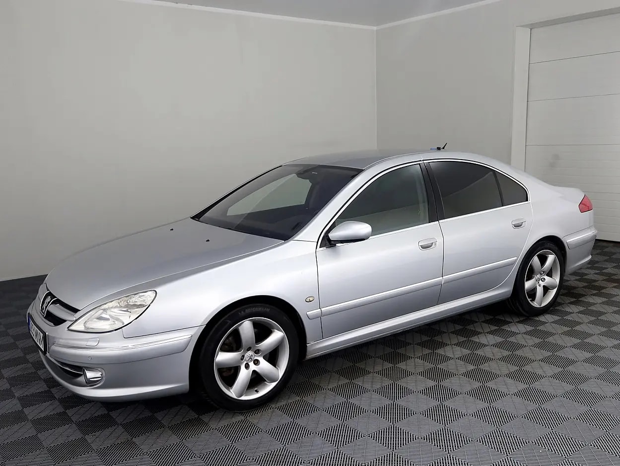 Peugeot 607