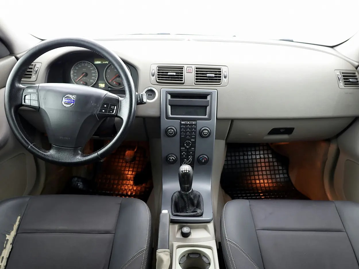 Volvo V50