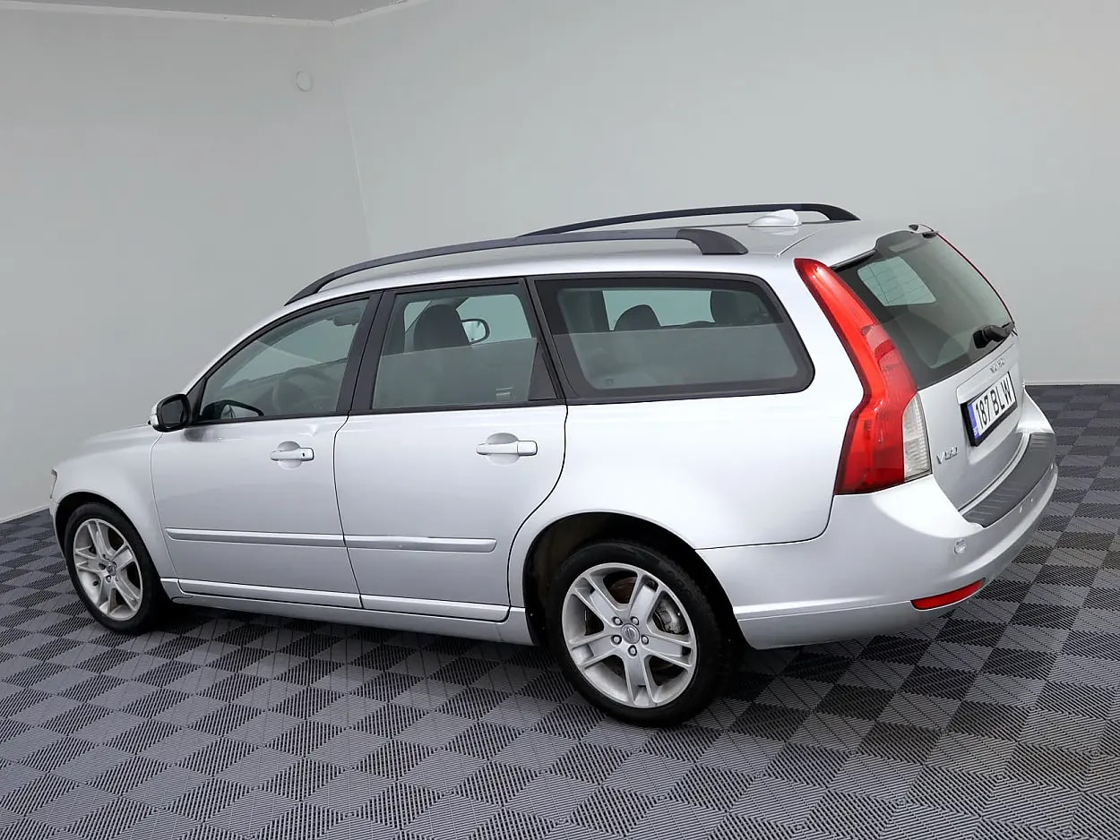 Volvo V50
