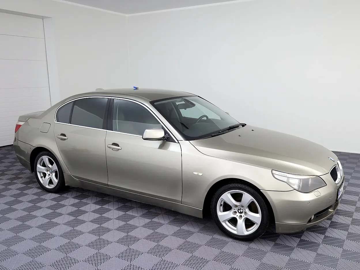 BMW 520