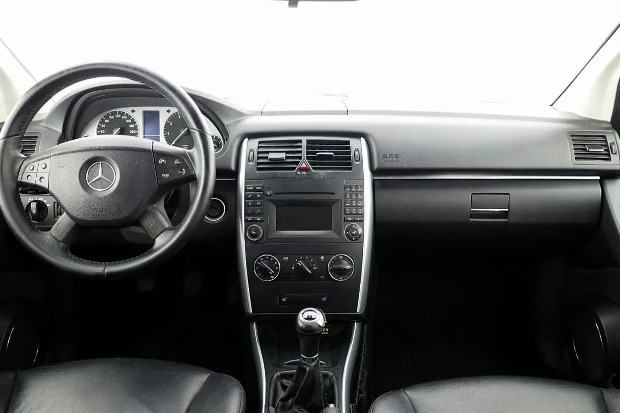Mercedes-Benz B 170