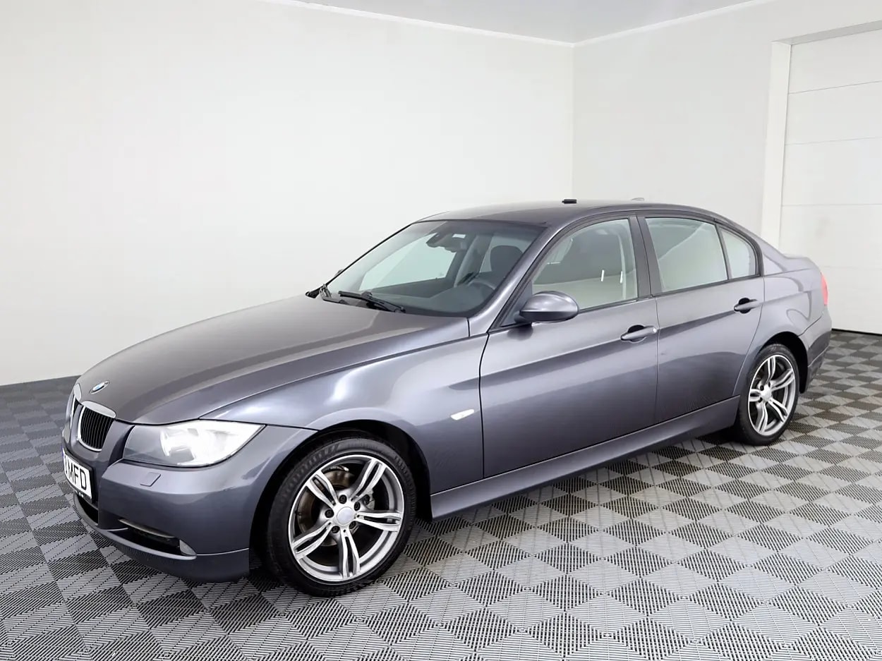 BMW 320