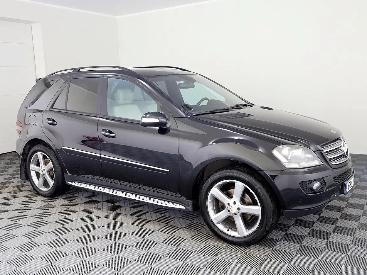 Mercedes-Benz ML 320