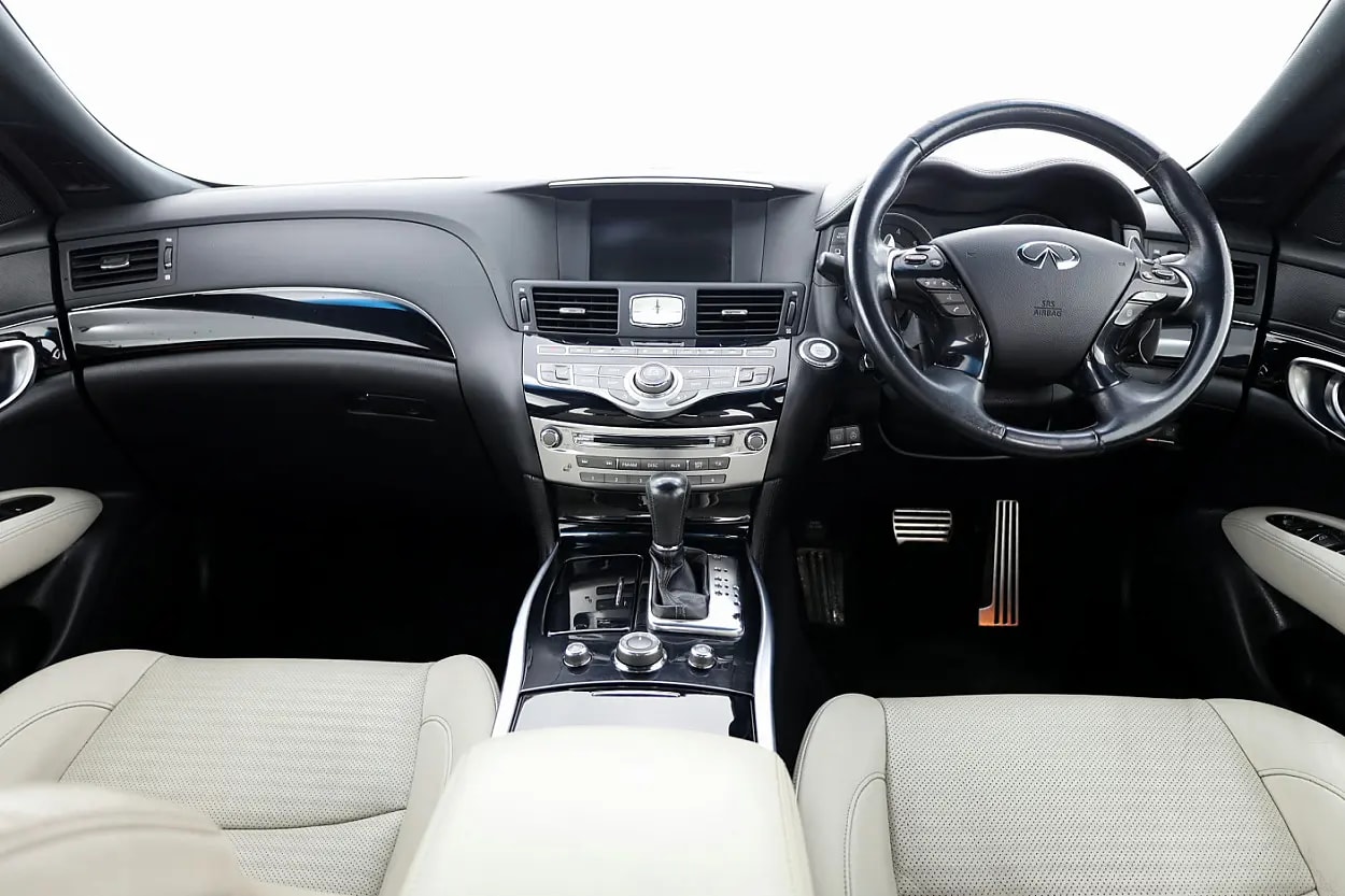 Infiniti M35