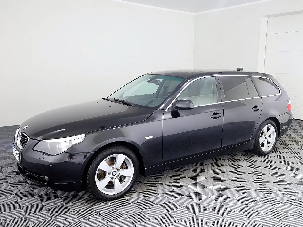 BMW 530