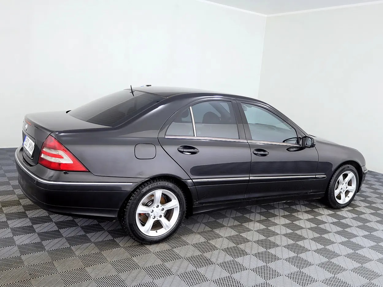 Mercedes-Benz C 270