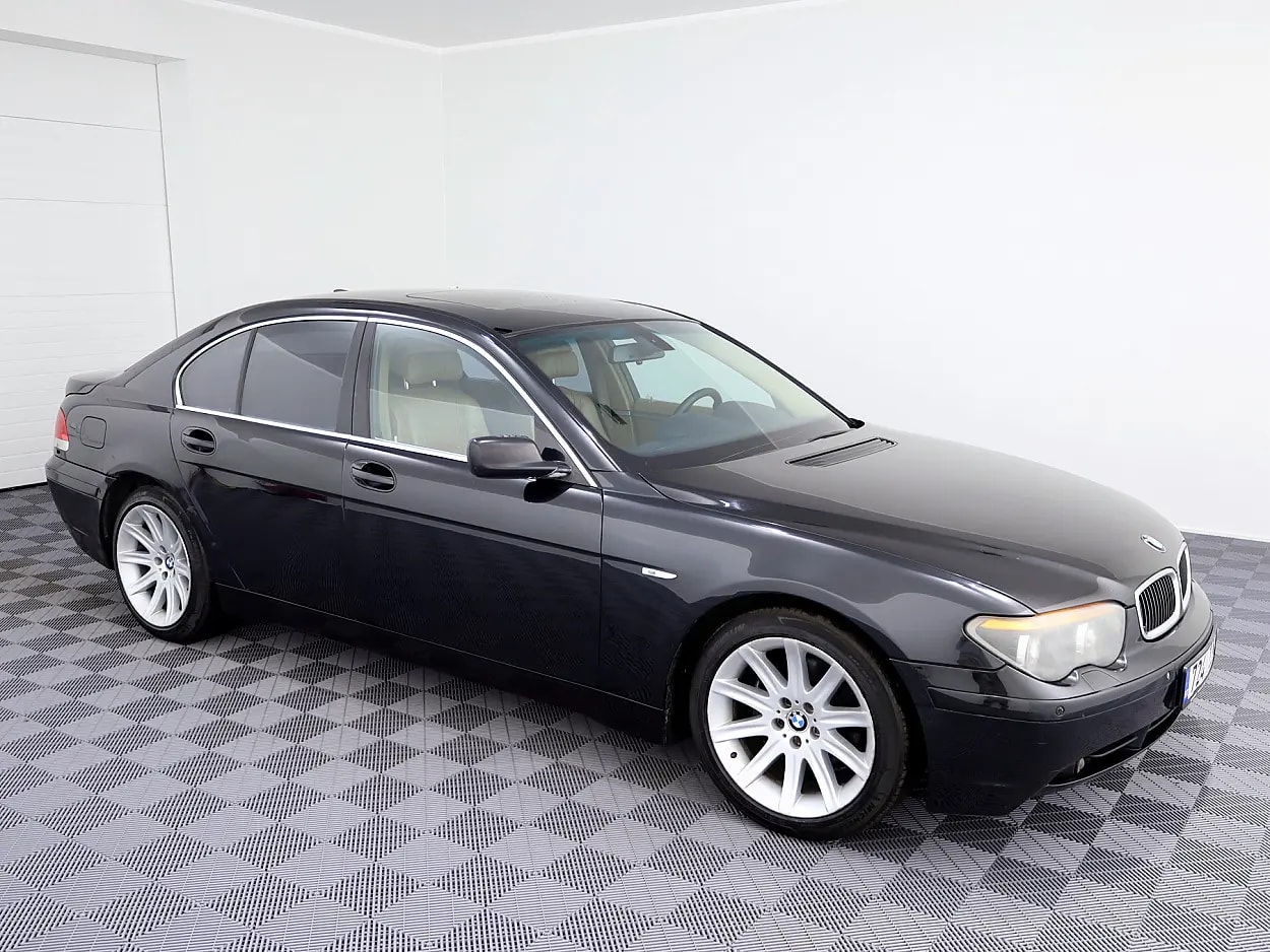BMW 730