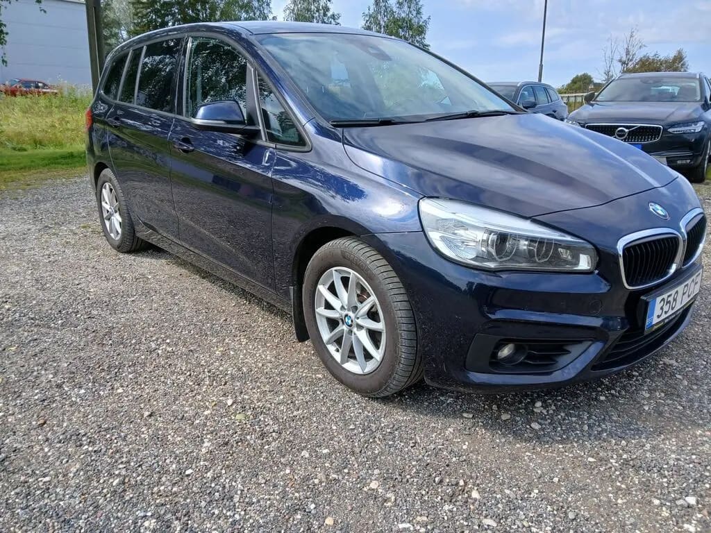 BMW 218