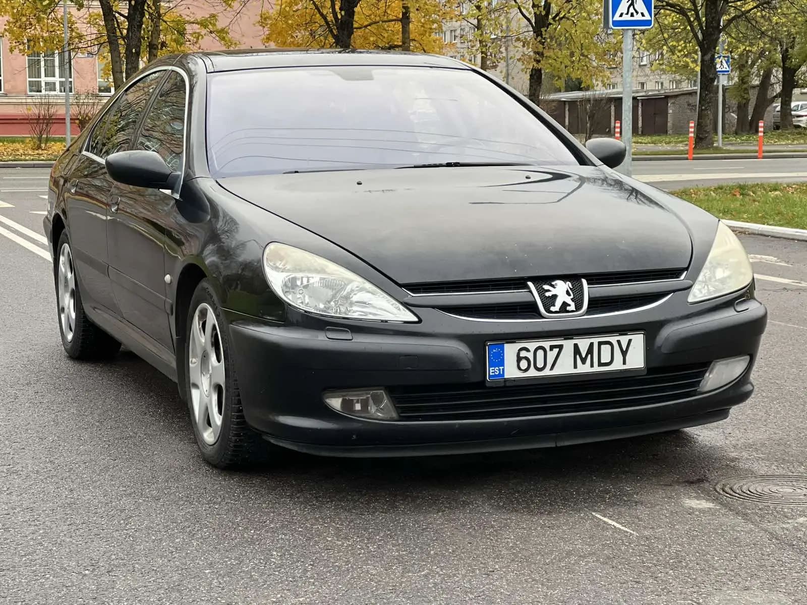 Peugeot 607