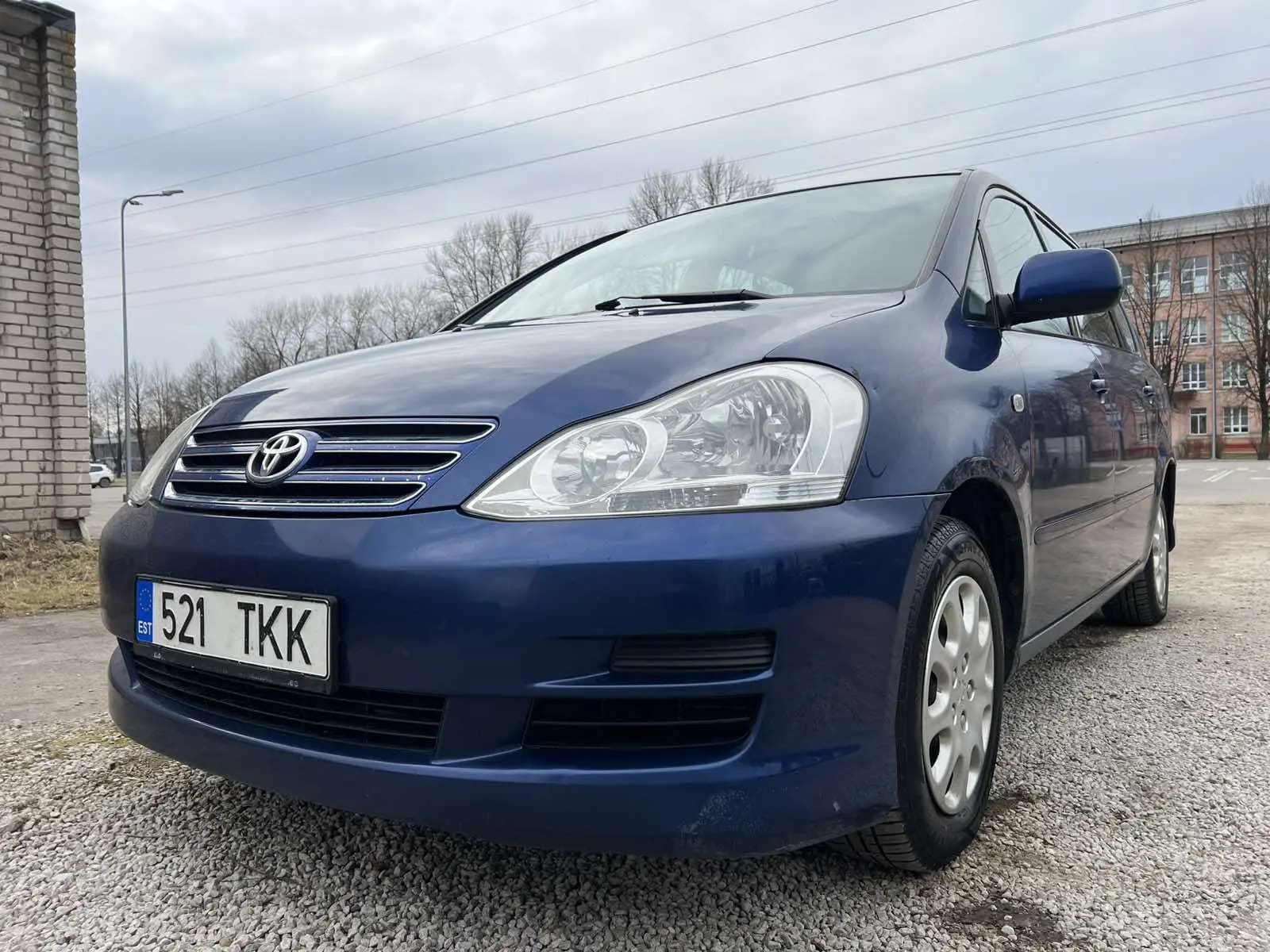 Toyota Avensis Verso