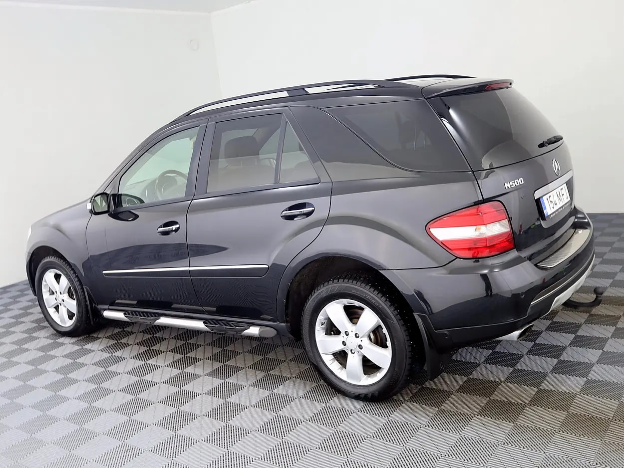 Mercedes-Benz ML 500