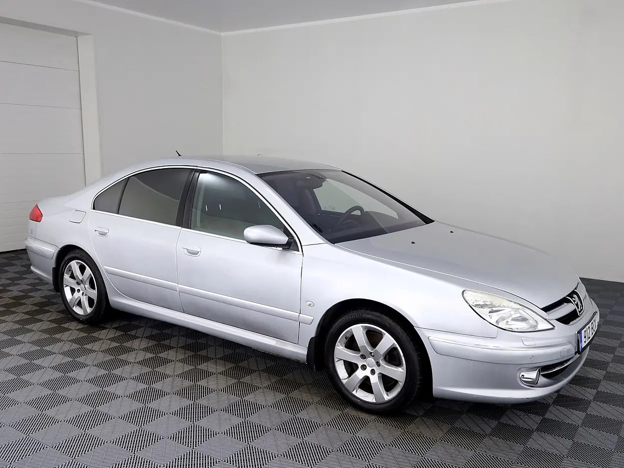 Peugeot 607