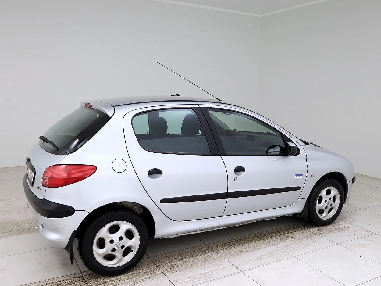 Peugeot 206