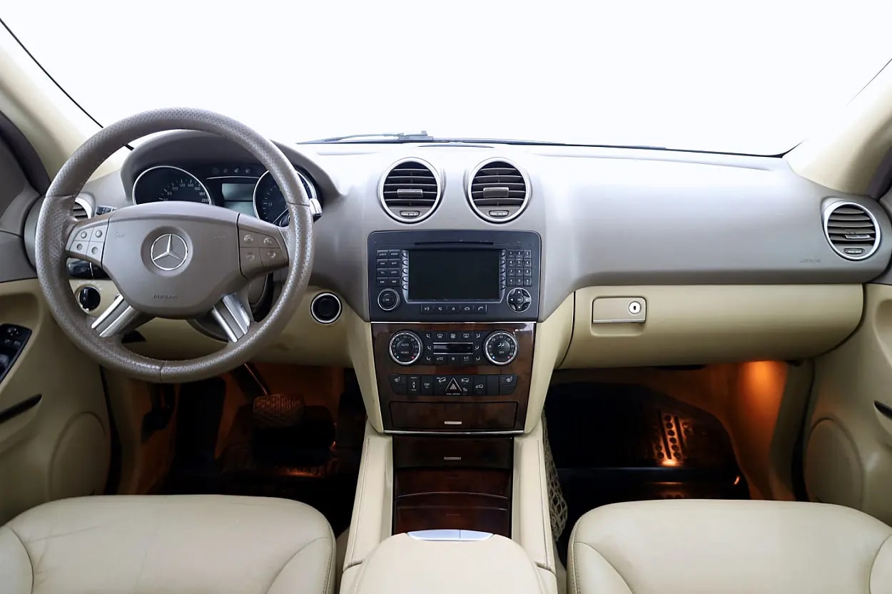 Mercedes-Benz ML 320