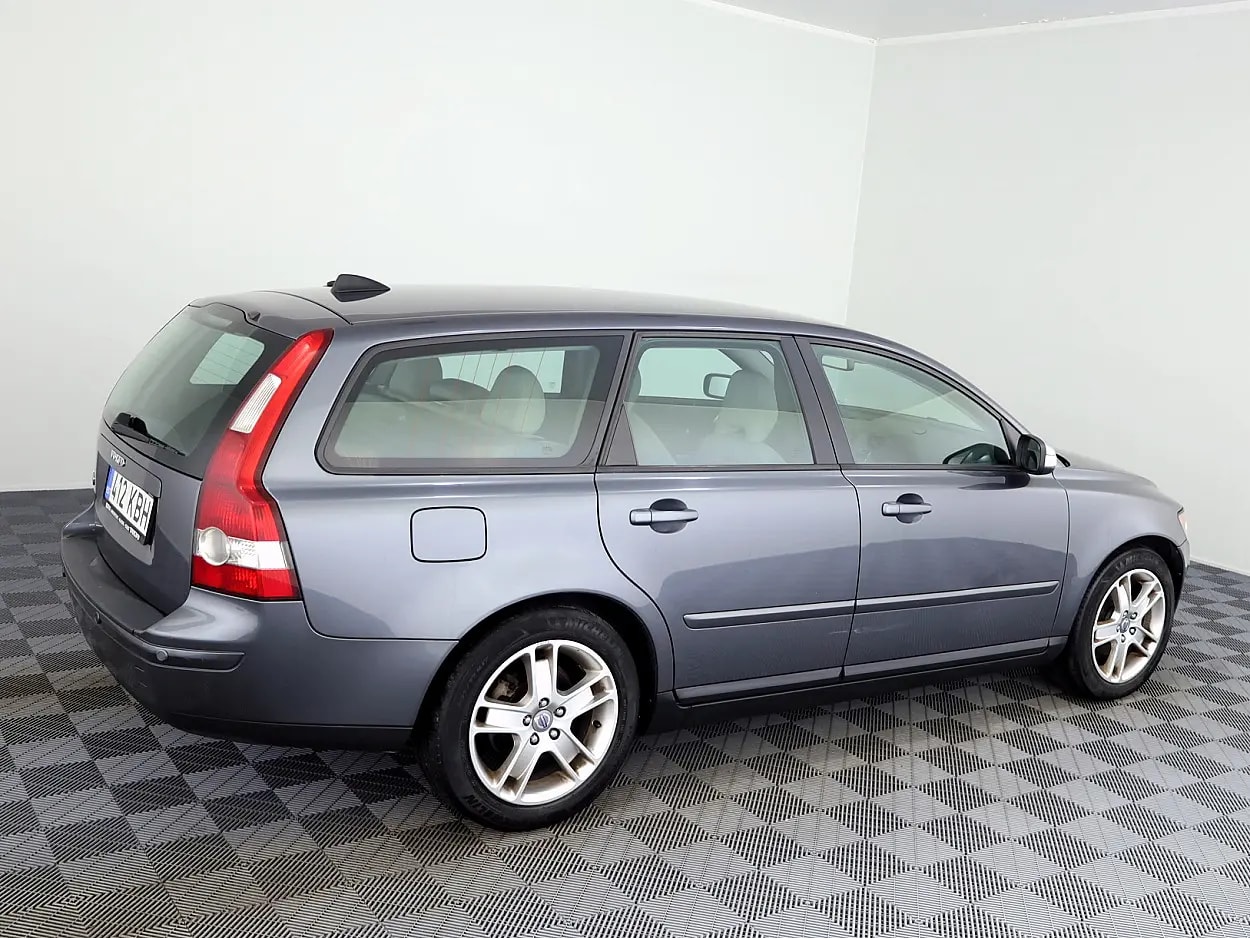 Volvo V50