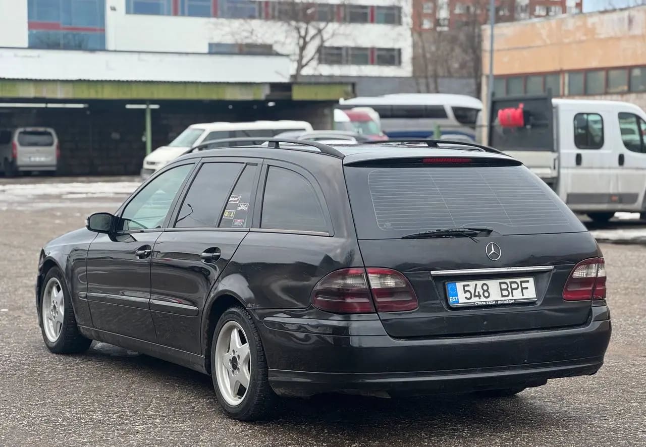 Mercedes-Benz E 220