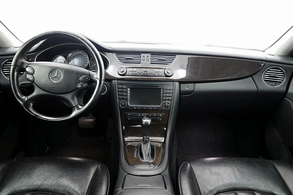 Mercedes-Benz CLS 320