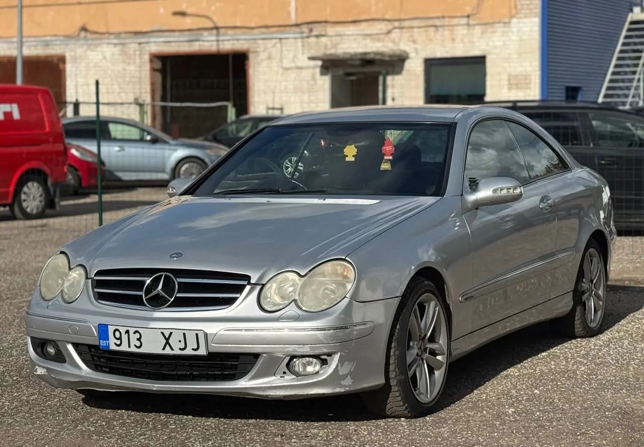 Mercedes-Benz CLK 220