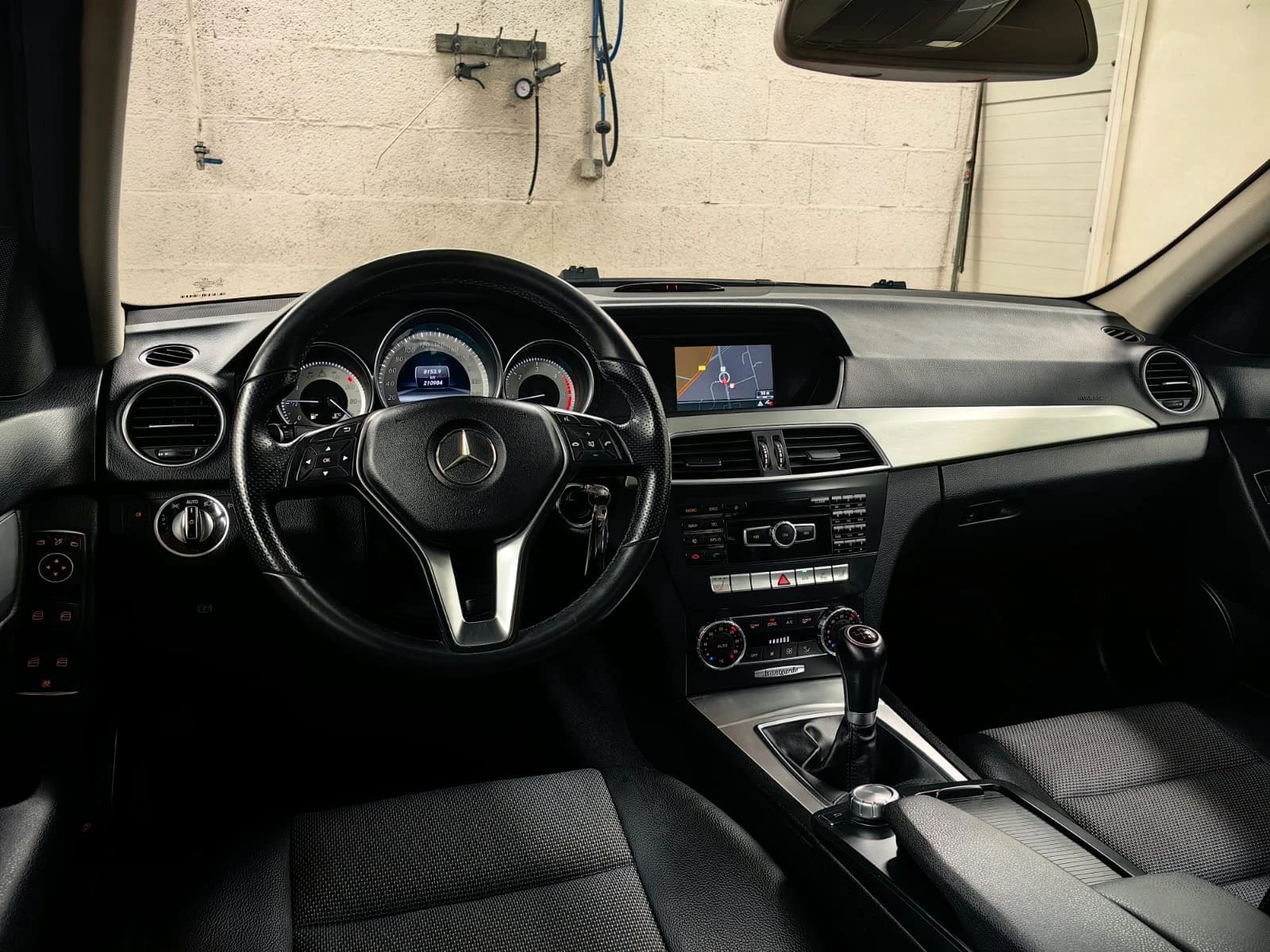 Mercedes-Benz C 200