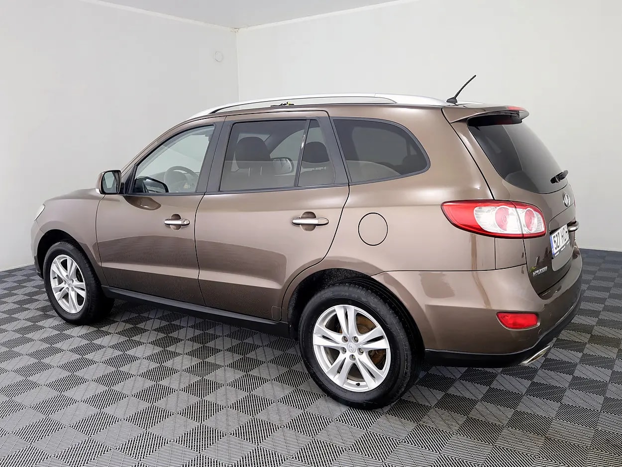 Hyundai SANTA FE