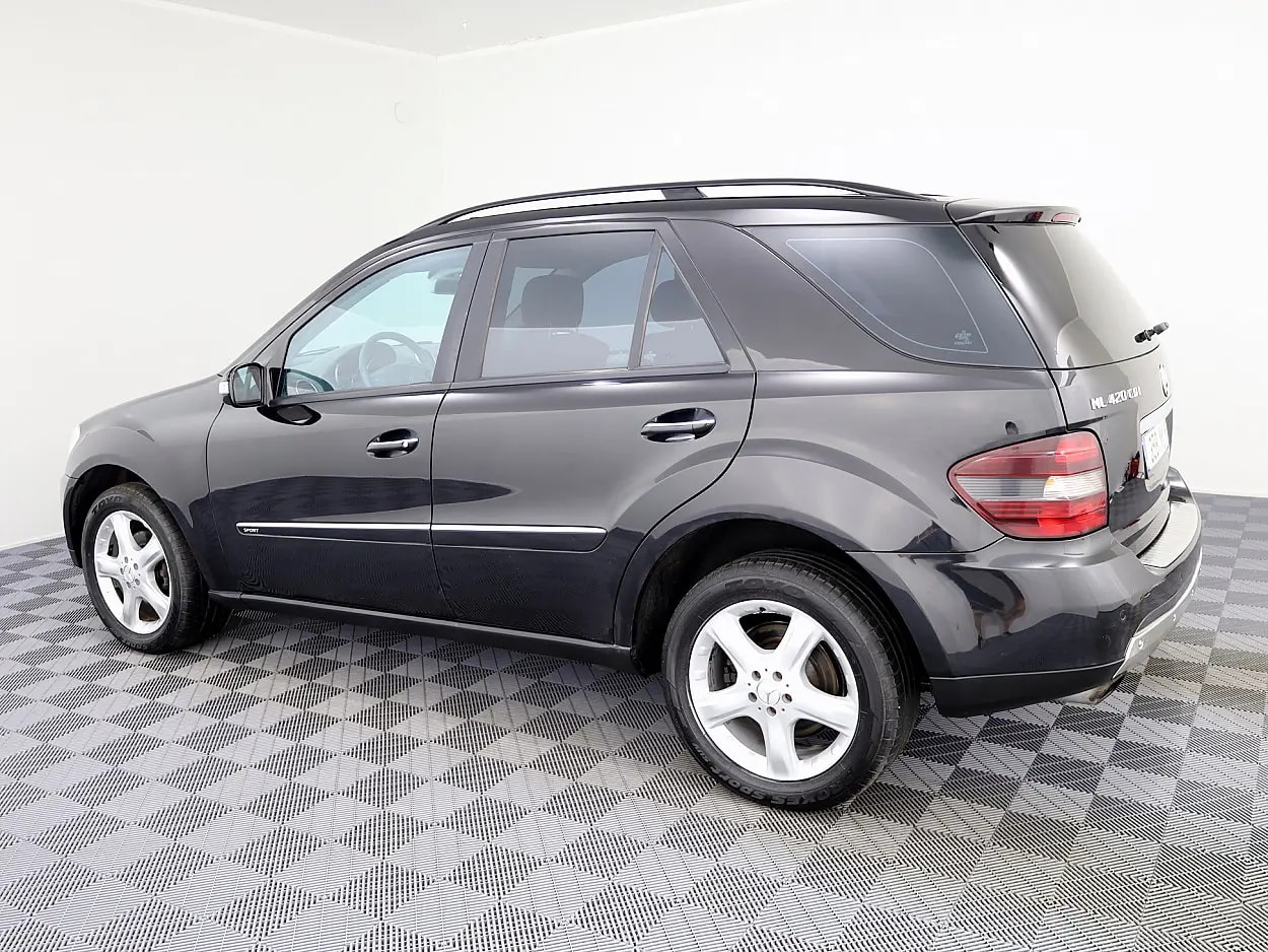 Mercedes-Benz ML 320