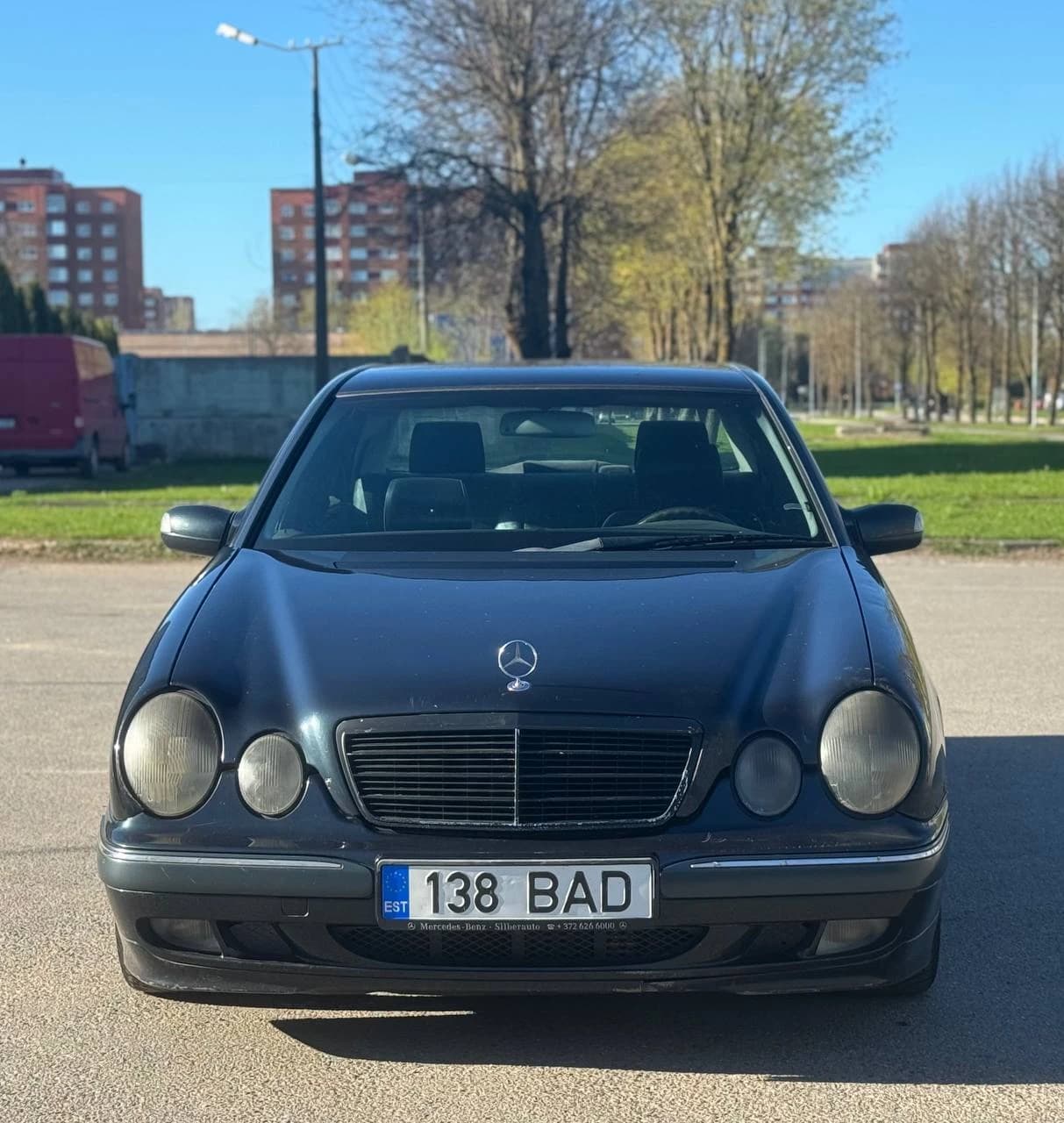 Mercedes-Benz E 320