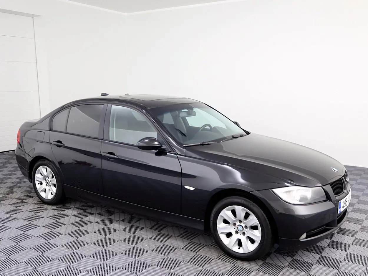 BMW 320