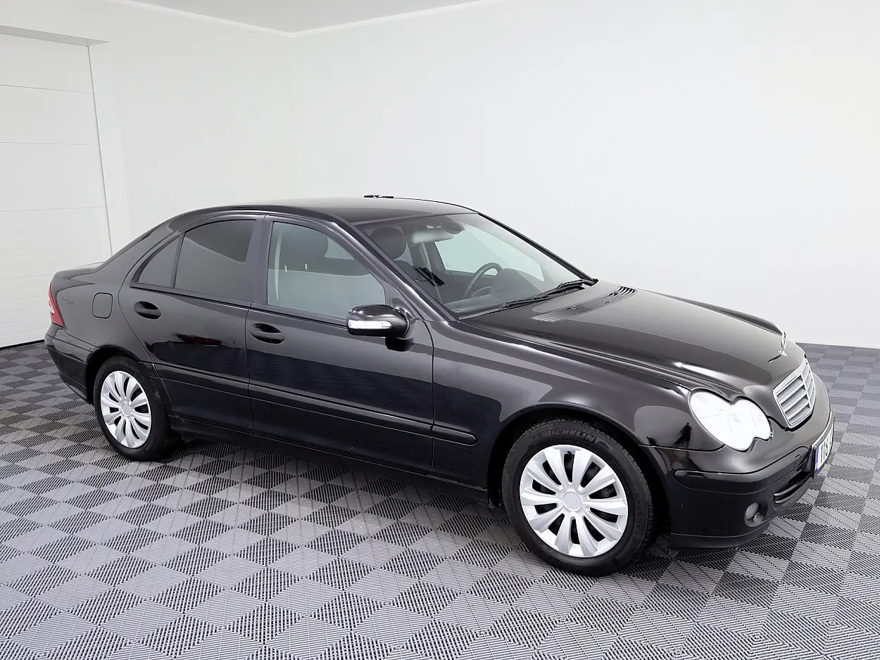 Mercedes-Benz C 200