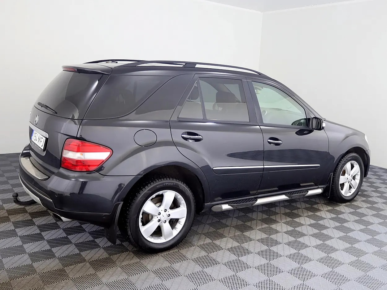 Mercedes-Benz ML 500