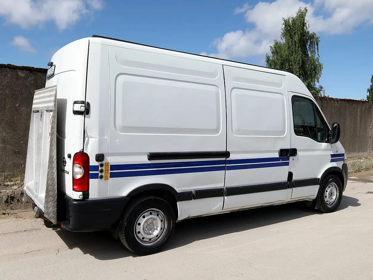 Nissan Interstar