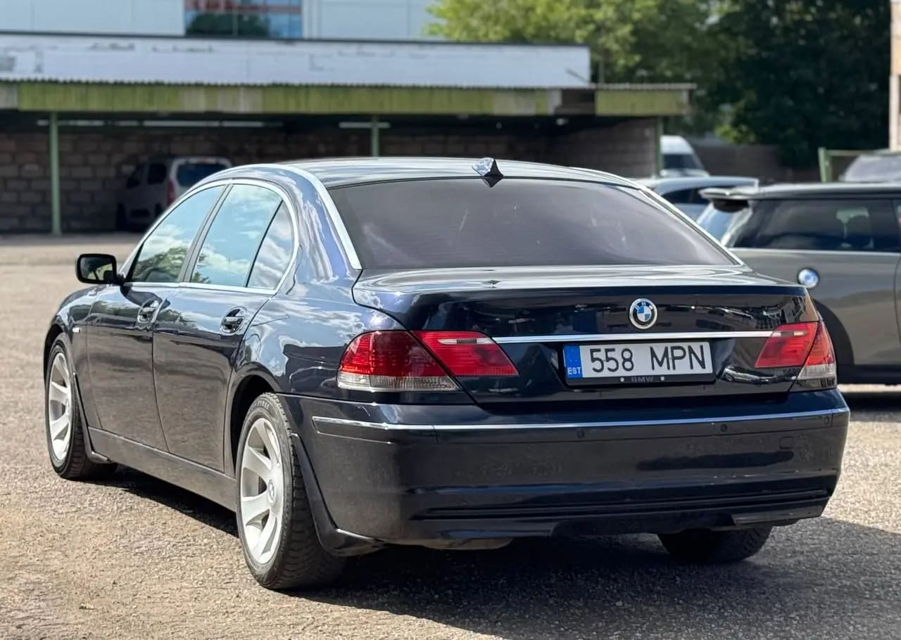 BMW 730