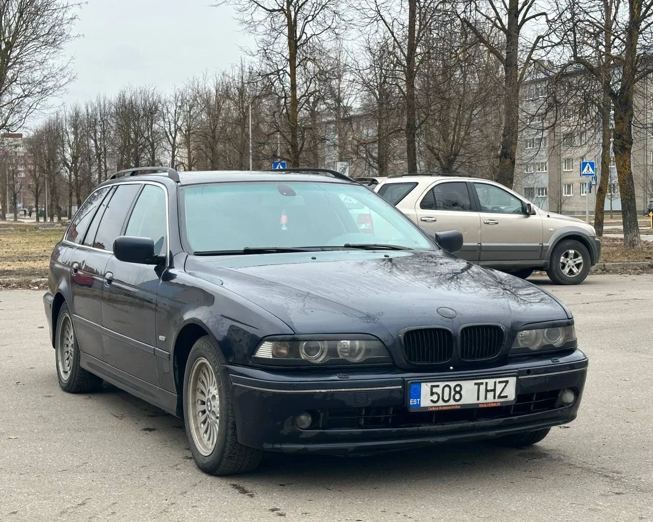 BMW 525