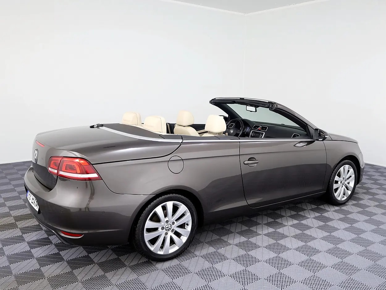 Volkswagen Eos