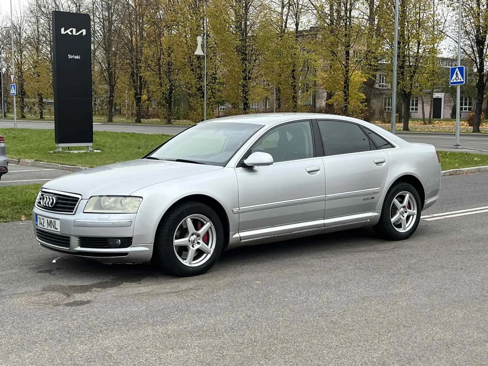 Audi A8