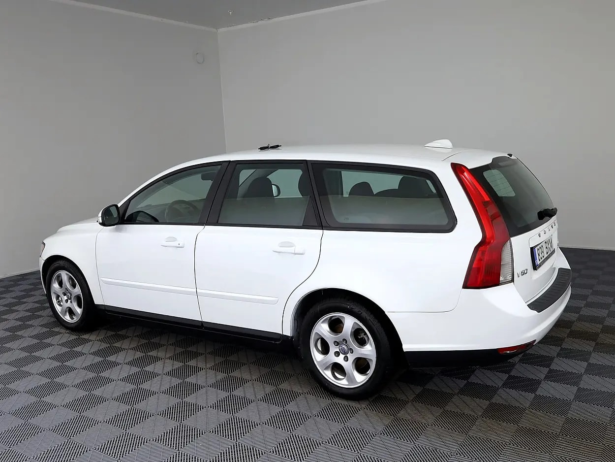 Volvo V50