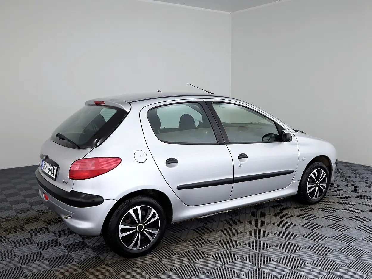 Peugeot 206