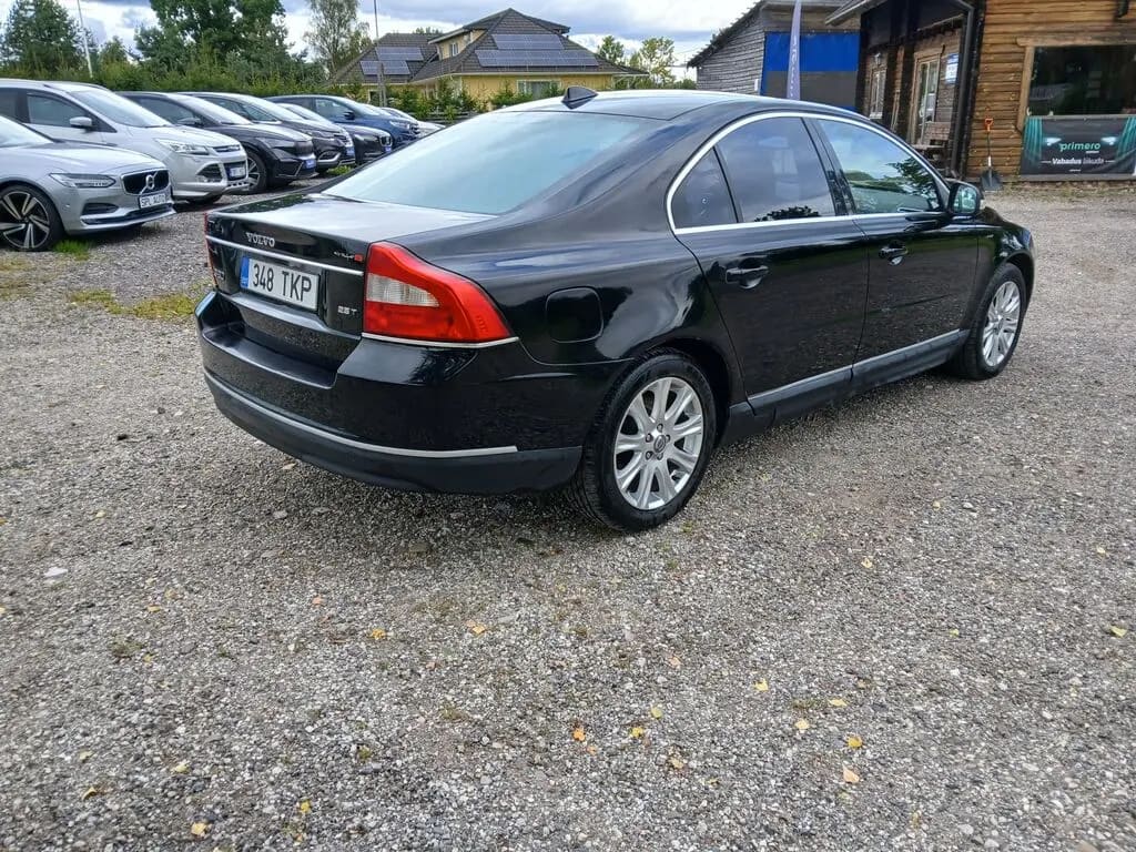 Volvo S80